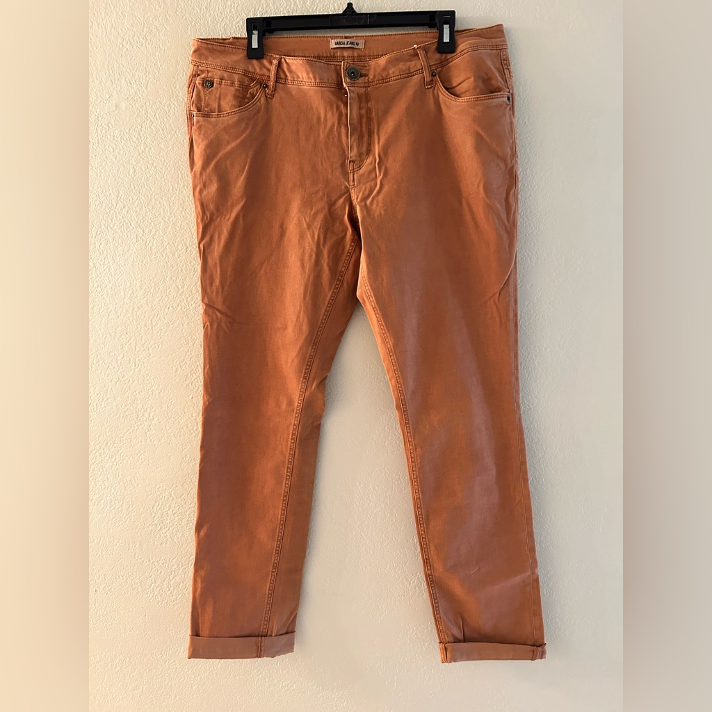 Women's Cropped Jeans In Tan Size 14